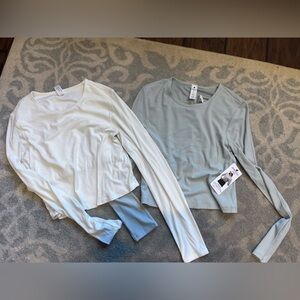 NEW 2 pack Yogalicious Light Gray & White Long Sleeve Tops size small
